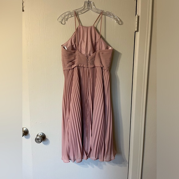 Formal/Semi-Formal MIDI Dress - Picture 2 of 3